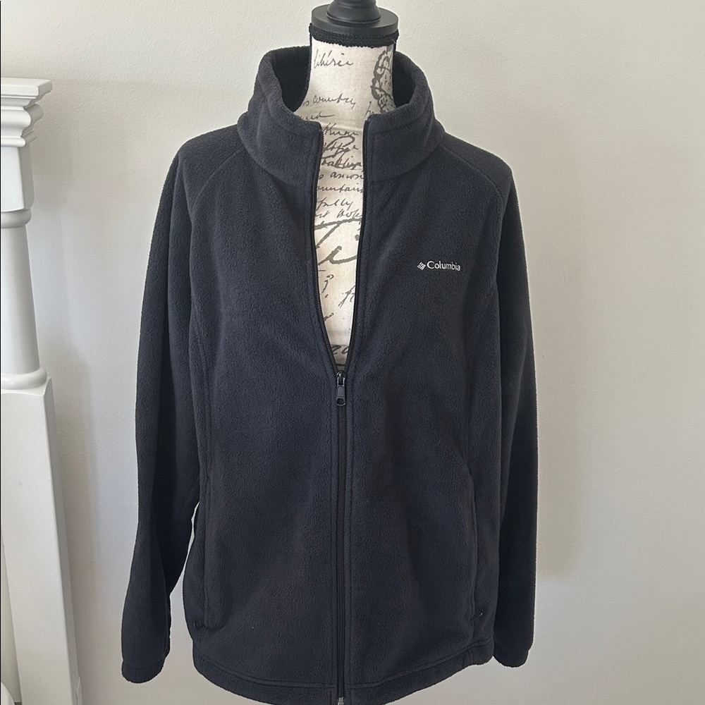 Columbia Women's Black Full-Zip Fleece Jacket